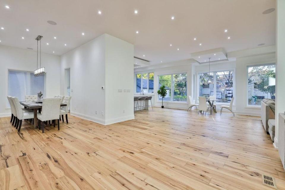 Executive Room In Toronto Next To Yorkdale Shopping Centre Dış mekan fotoğraf