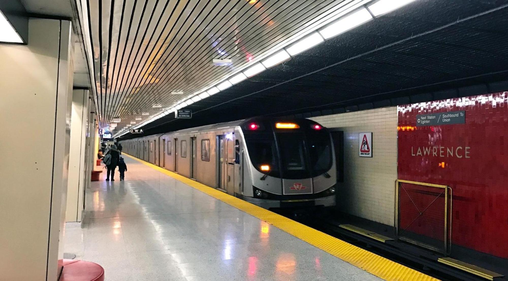 Executive Room In Toronto Next To Yorkdale Shopping Centre Dış mekan fotoğraf